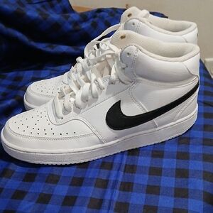 Nike Men's High-Top White and Black Sneakers